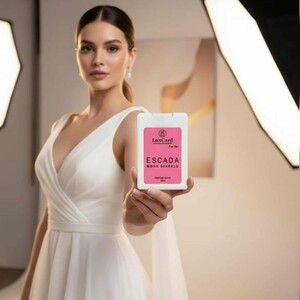 LuxCard Perfume Spray Card - Escada Moon 20ml